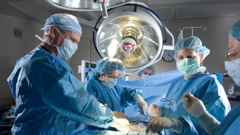 Zámožná Italka zemřela po operaci v Turecku. Lékaři během zákroku fatálně chybovali