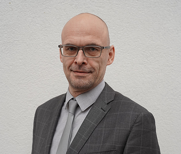 Sněmovnu beru jako další výzvu, říká novopečený poslanec Jiří Penc