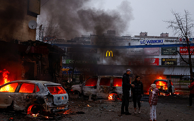 Ruský útok na Kyjev si vyžádal nejméně dva mrtvé. Půl milionu lidí je bez proudu