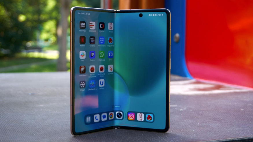 Přemýšlíte o Honor Magic V5? Tohle je TOP 5 důvodů, proč se pro něj rozhodnout