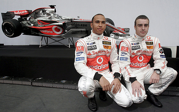 Nejbolestivější déja vu. Jak McLaren přišel o vše kvůli taktice, aféře i rivalitě