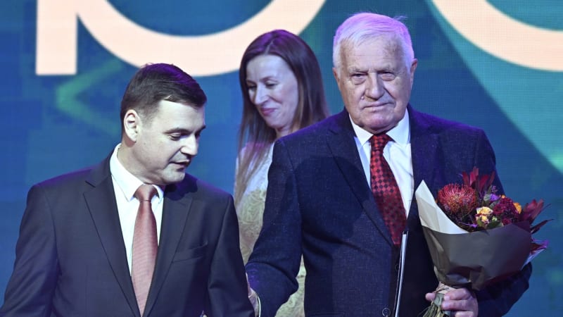 Klaus ostře o Macinkovi: Nebyl žádným mým pobočníkem. Jeho proukrajinská politika mě zklamala