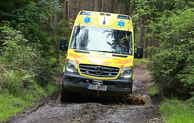 Příkop u pěchotního srubu uvěznil muže. Pomáhala horská služba, hasiči i záchranka