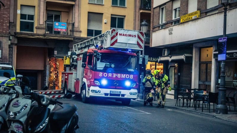 Tragický požár v Barceloně: Z bytu se stala smrtící past. Zemřelo pět mladých lidí