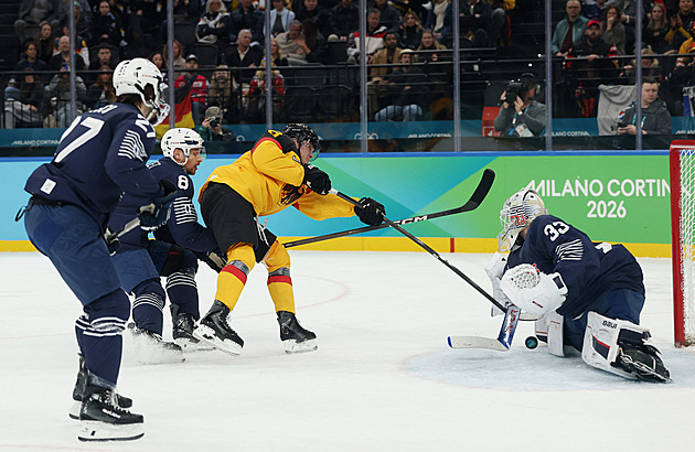 ONLINE: Německo - Francie 4:1. Vítěz vyzve Slováky, rozdíl ve skóre opět narůstá
