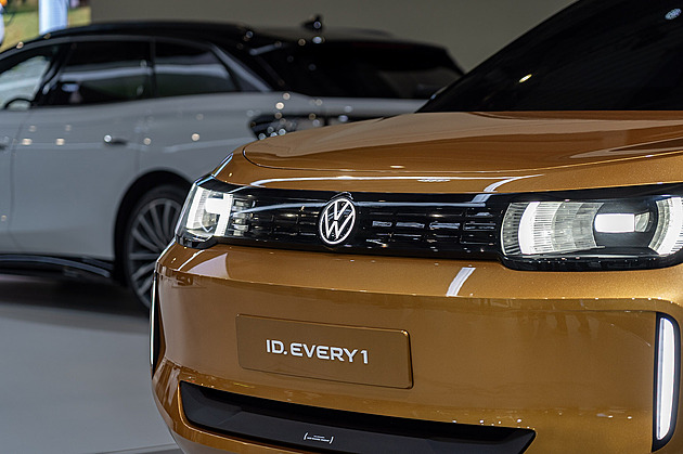 ANALÝZA: VW v krizi? Když jde o odměny, umí vedení automobilky zázraky