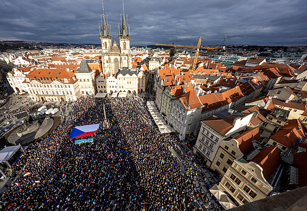 Podporujte Ukrajinu až do uzavření míru, vyzval vládu prezident Pavel