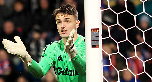 Surovčík za hvězdu: vychytal Vydru, chválil ho Hyský. Měla Plzeň kopat další penaltu?