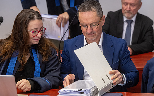 Kauza parkovacího domu u soudu, mezi obžalovanými je i bývalý primátor