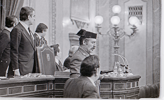 Španělsko zveřejnilo dokumenty o pokusu o puč z roku 1981. A jeho strůjce zemřel