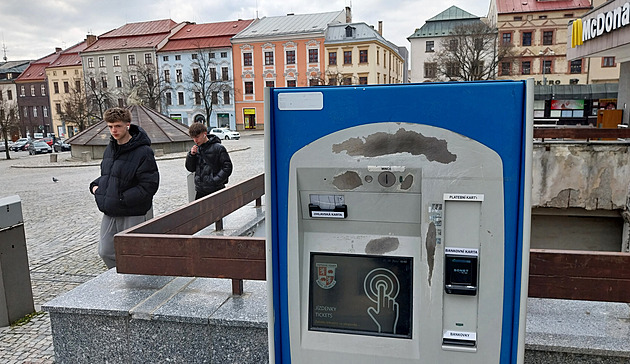 Jízdenkový e-shop sílí. Centrum MHD v Jihlavě omezilo otevírací dobu