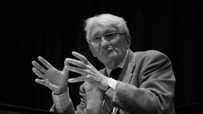 Zemřel německý filozof Jürgen Habermas. Jeden z nejvlivnějších myslitelů 20. století