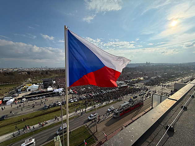 Letnou z roku 1989 nic nepřekoná. Jaké byly největší demonstrace v Česku