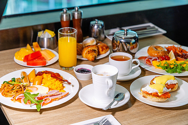 Lidé si volí hotel podle snídaně. Měřítkem luxusu se stává pomerančový džus