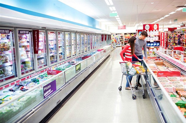 Nekupujte vejce z chladicího boxu. Chyby při nákupu, které vám ničí zdraví i peněženku