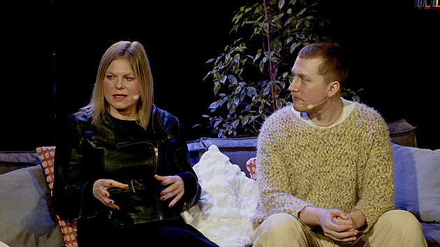 Nazí lidi se tam k sobě chovají hezky, říkají k Naked Attraction podcasteři