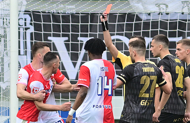 Tři slávistické hlouposti. A najednou je to o pět! Souboj o titul znovu slibuje drama