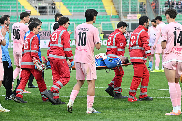 Klinsmann si při ošklivé srážce poranil páteř, podstoupil náročnou operaci