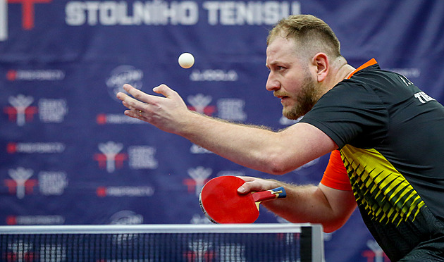 Širuček otočil a mladší parťáci navázali. Stolní tenisté na úvod MS porazili Bahrajn