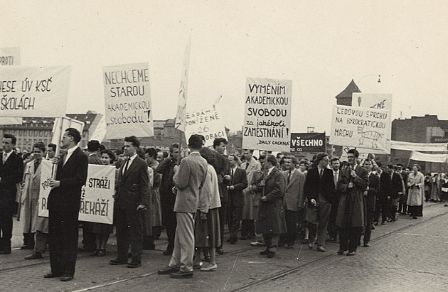 OBRAZEM: Kult, kultík a kultíček. Jak pražský Majáles 1956 testoval svobodu?