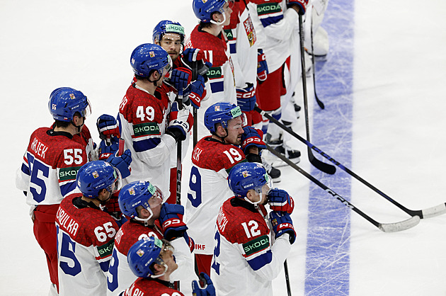 MS v hokeji 2026 ONLINE: Češi koušou trpkou porážku, brankář Dostál nepřijede