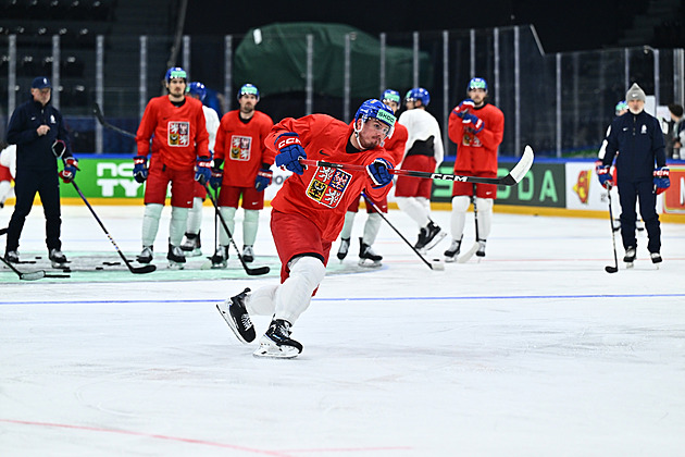 MS v hokeji 2026 ONLINE: Čechy ve středu čeká Itálie. Ščotka vyvázl bez trestu