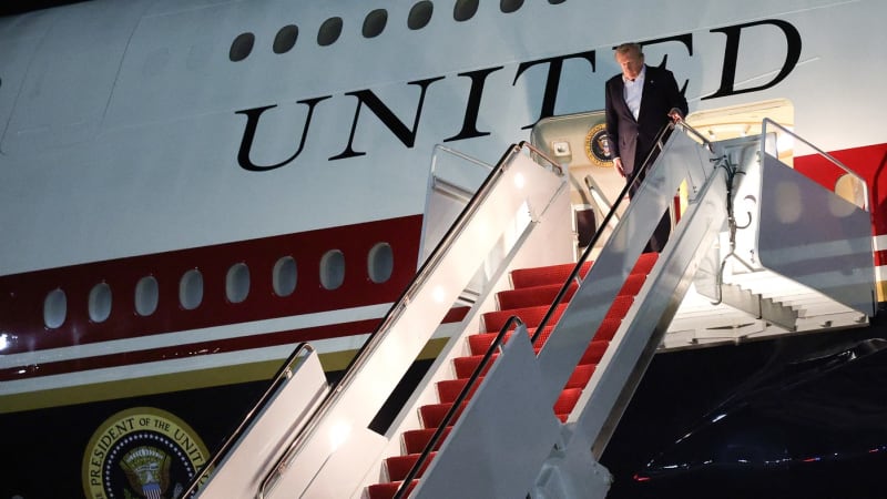 Novináři jako návnada pro útok? Trumpovy manévry s letadlem v Turecku mají hořkou dohru