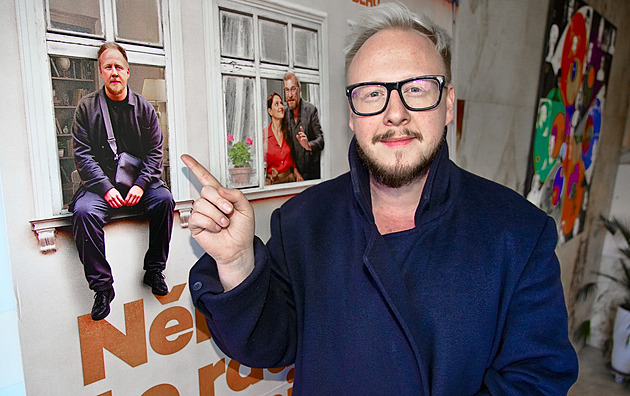 Kozub parodoval Neckáře. Zpěvákův fanklub zuří a žádá omluvu, lidé mluví o hanbě