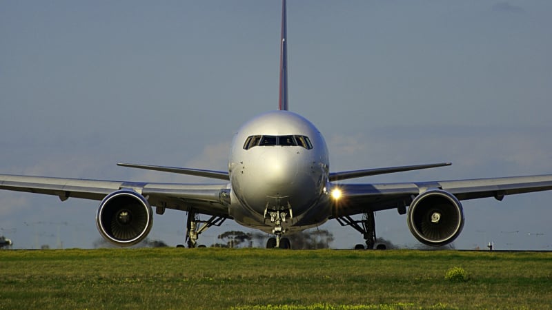 Havárie Boeingu si v Miami vyžádala několik mrtvých. Záběry ukazují místo tragédie