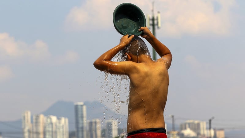 El Niño zabije do února 450 tisíc lidí, odhadují vědci. Jev podle nich sílí na rekordní úroveň