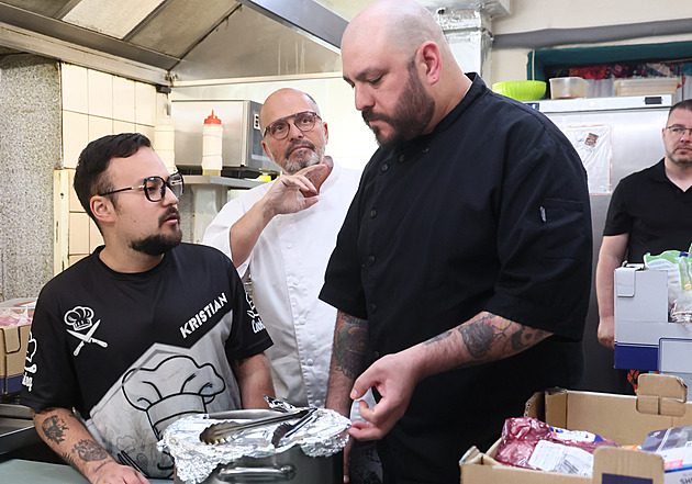 Pohlreich s Mexikáncem křísili v Ano, šéfe! mexickou restauraci bez chuti