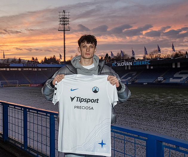 Knapíkova sportovní tragédie. Vyléčil jedno koleno, přetrhl si vaz ve druhém